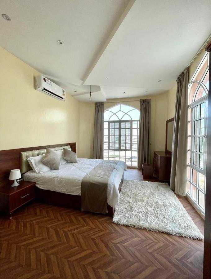 Deluxe Apartment Маскат Екстериор снимка